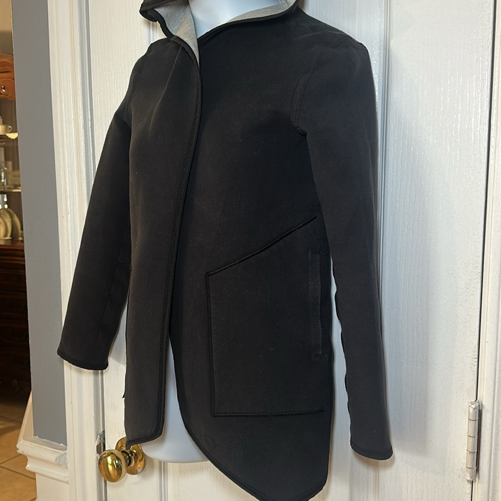 Ivivva On The Double Wrap Reversible Jacket Gray/Black Girl 8 - Picture 3 of 12
